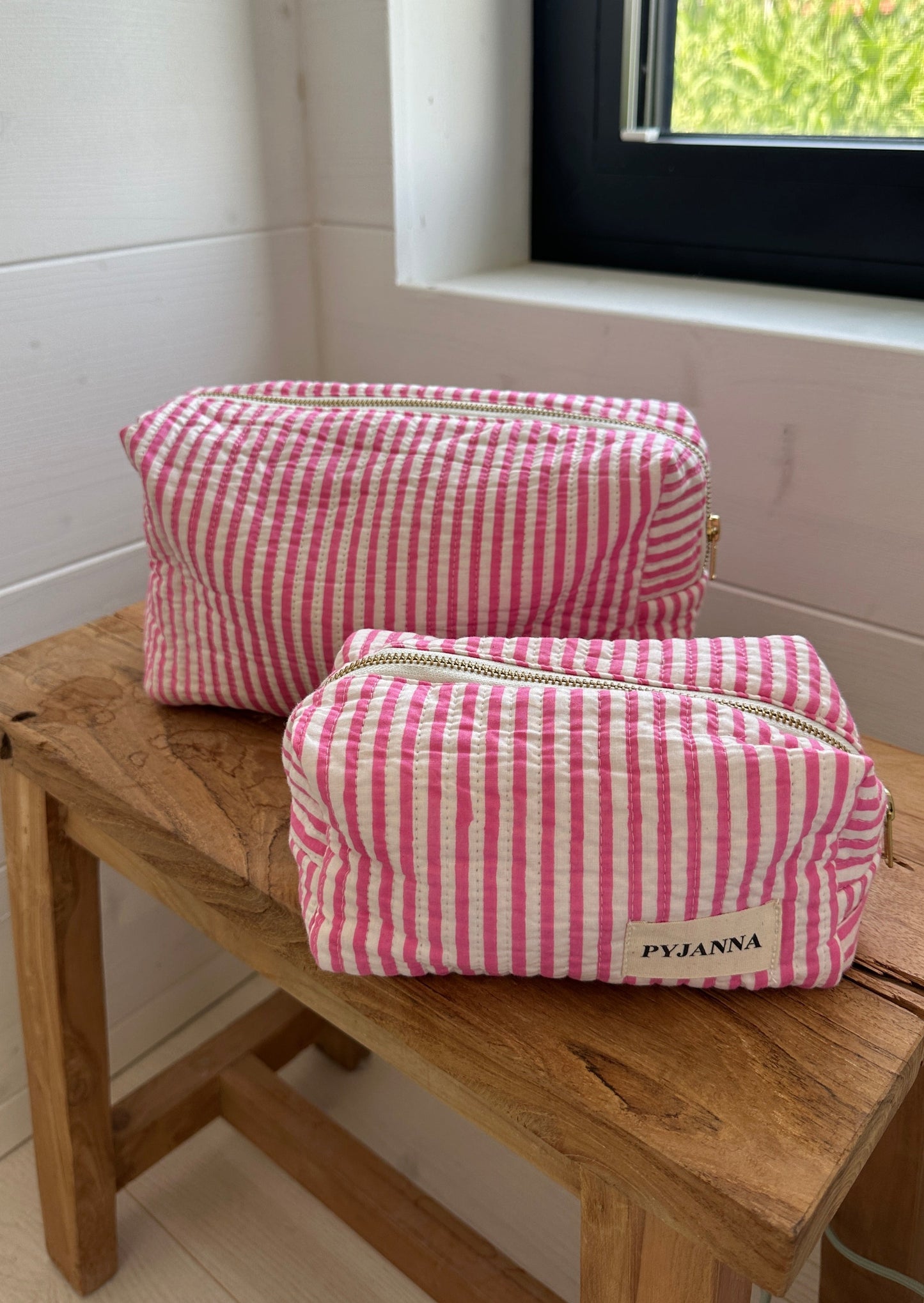 Necessaire Pink Striped